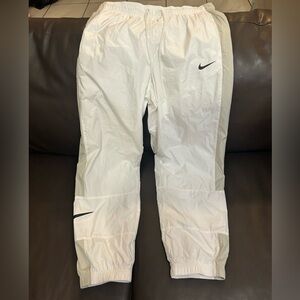 Nike windbreaker pants size:M color:white/tan